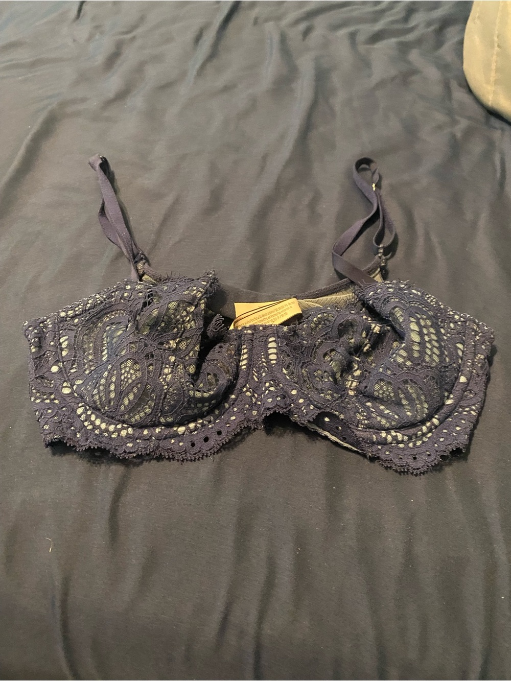 Victoria's Secret Navy Lace Underwire Bra